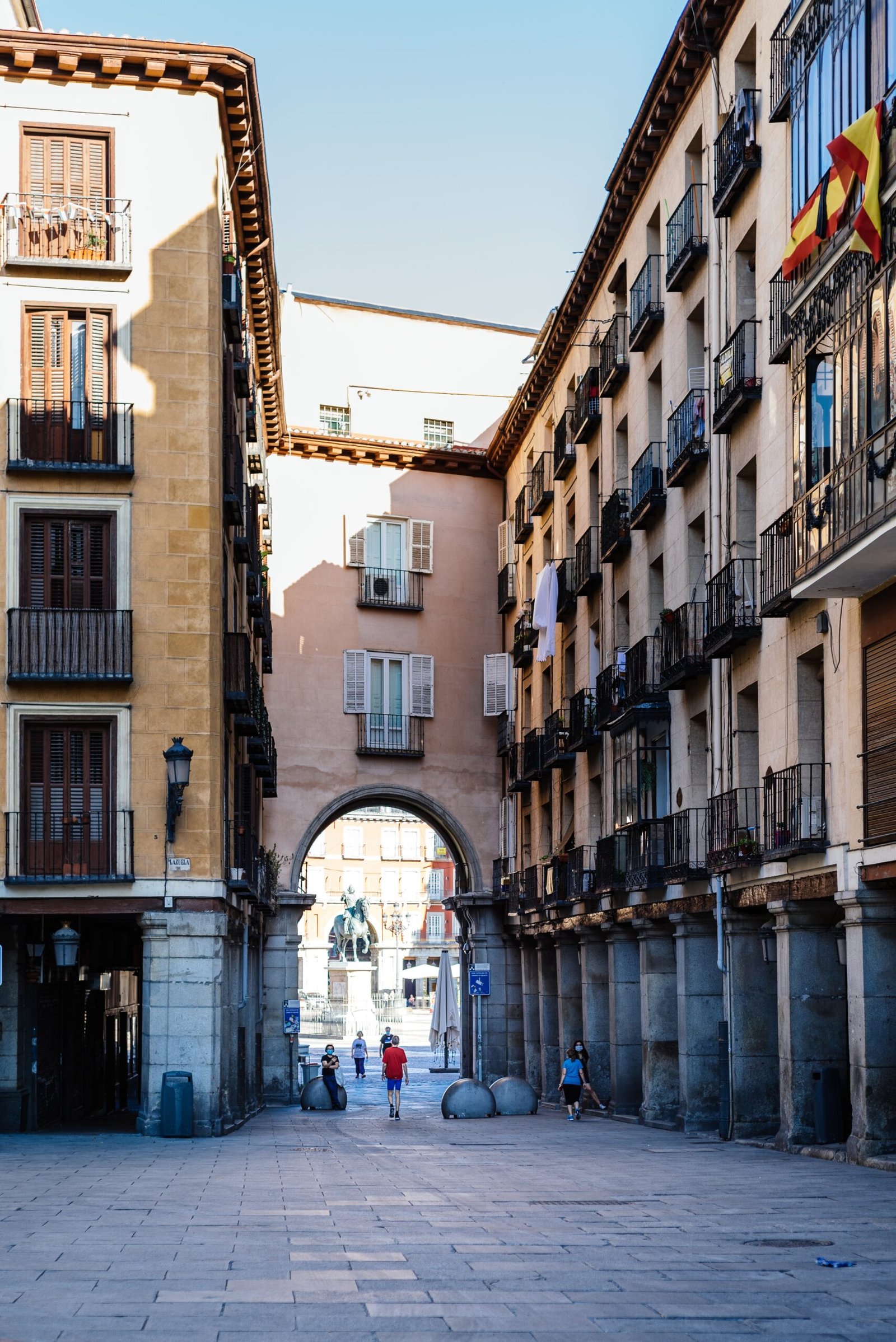 Passage to Madrid Main Square with new City Hall